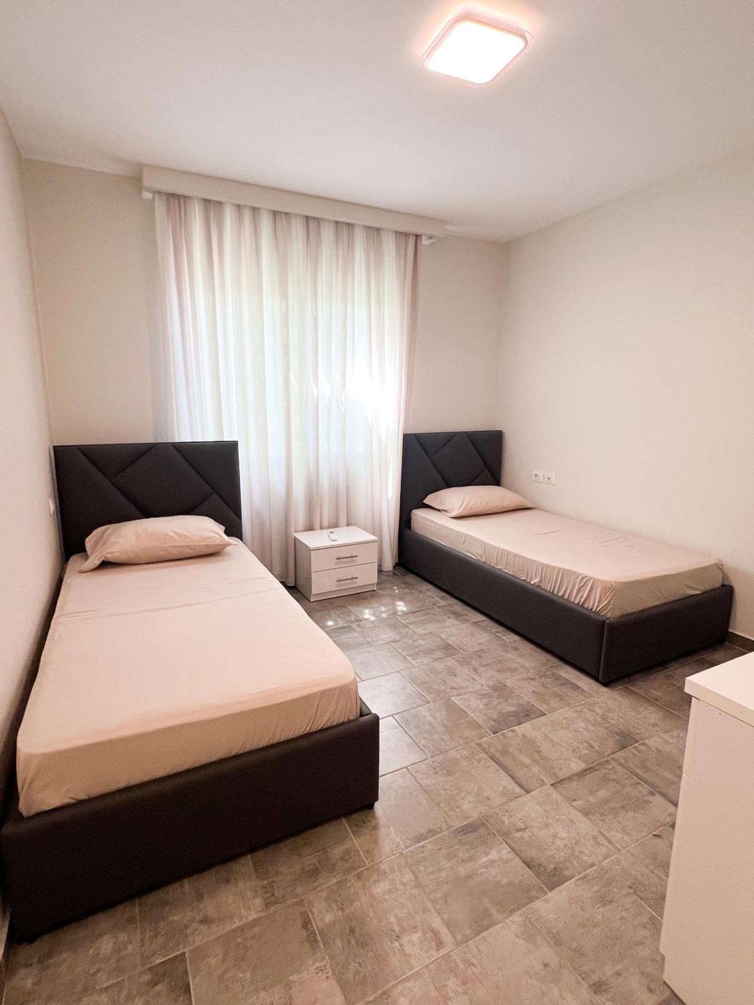 Sea View Apartments Durrës Exteriör bild