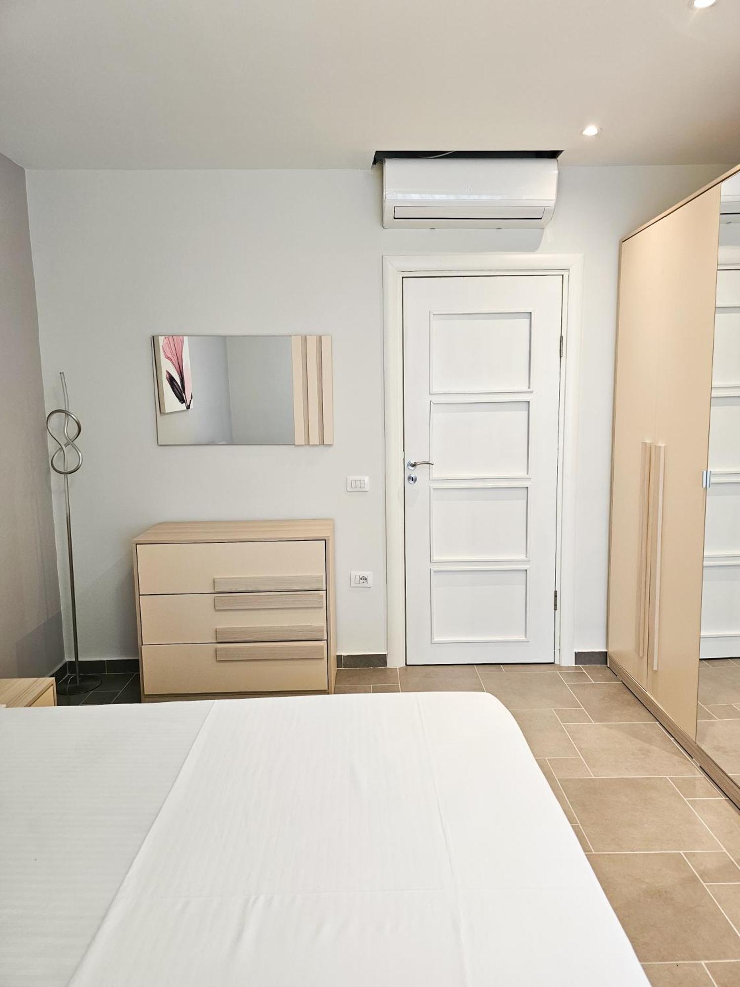 Sea View Apartments Durrës Rum bild